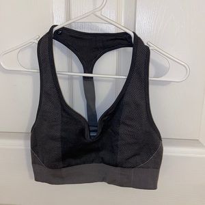 Gym shark size medium sports bra in grey